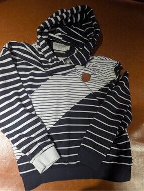 Wanakome womens Striped Hoodie Size Large